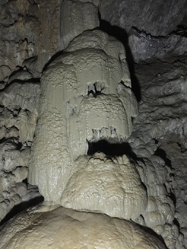 Новоафонская пещера