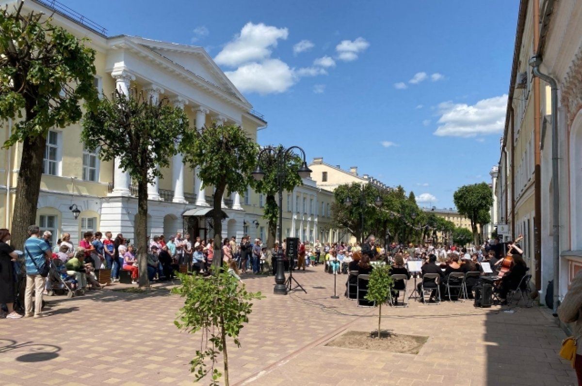 Пешеходные улицы Ленина и Маяковского