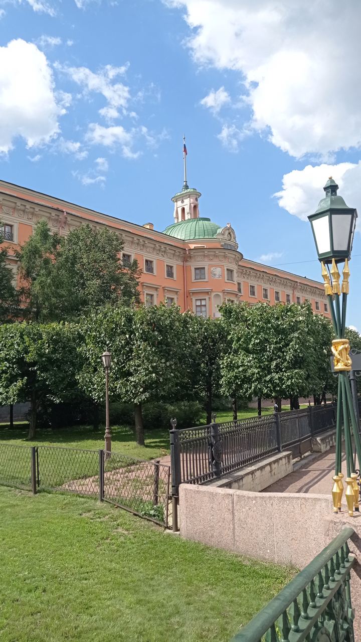 Михайловский замок