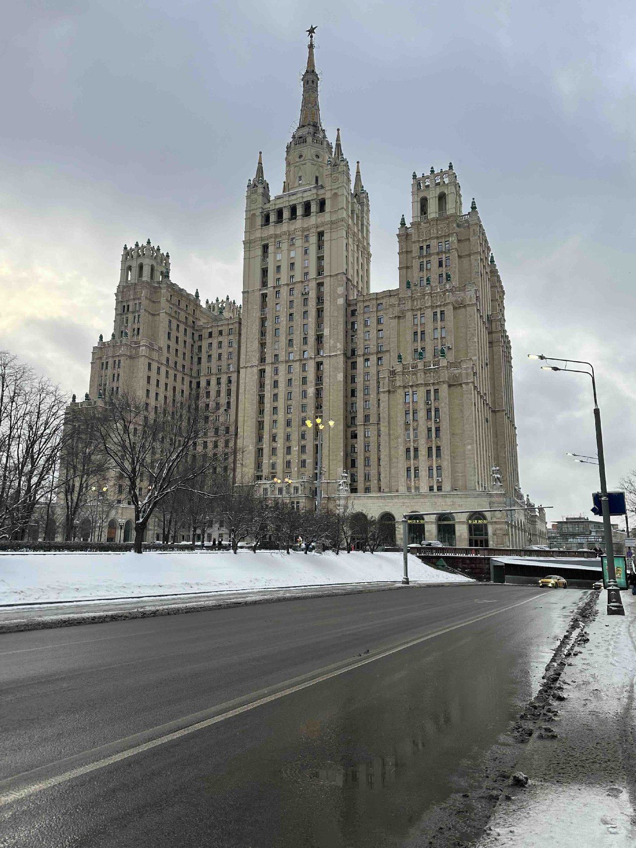 Семь сталинских высоток в Москве