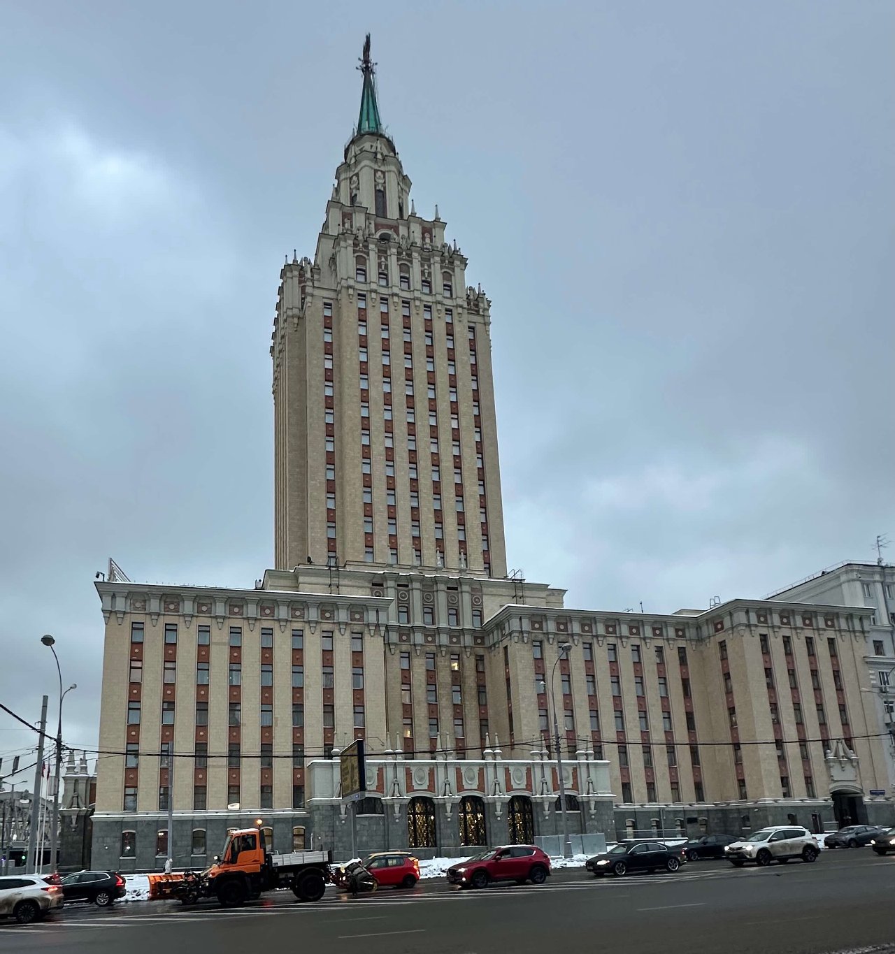 Семь сталинских высоток в Москве