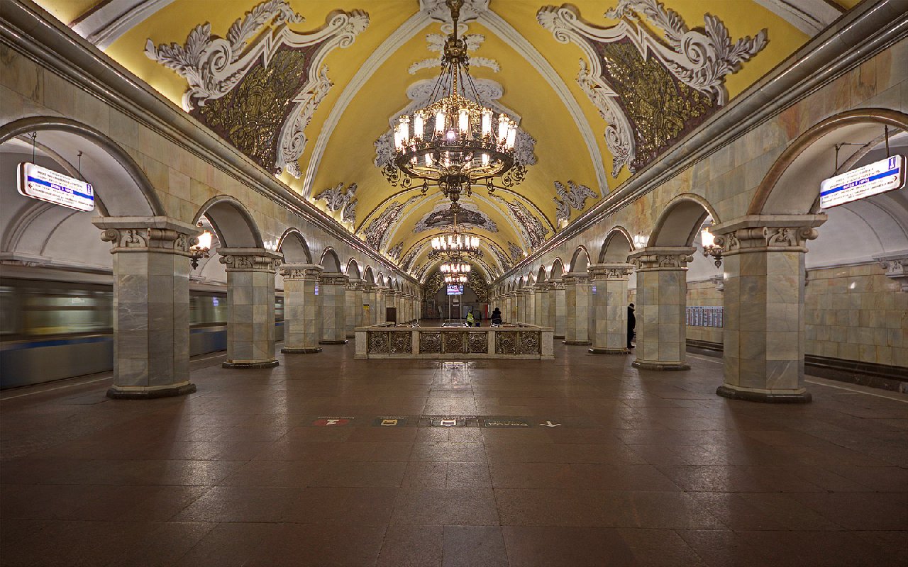 Метро Москвы (Семь знаковых станций)